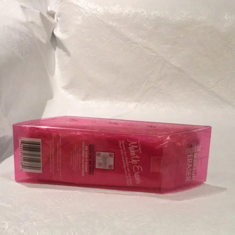 The Original Makeup Eraser in Pink